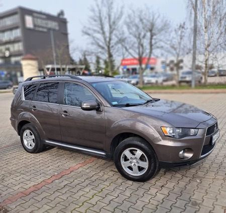 Mitsubishi Outlander cena 35900 przebieg: 204000, rok produkcji 2012 z Warszawa małe 56